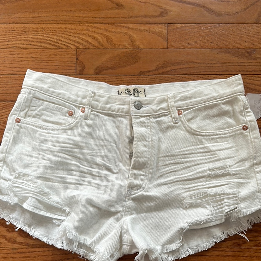 We the free Free people shorts White size30 Distressed Denim NWT
